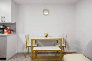 Private Basement Magnolia Retreat Family Friendly Suite near Seton and Lake