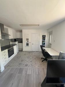 Private Studio Flat in Harrow