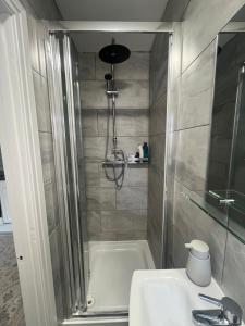 Private Studio Flat in Harrow