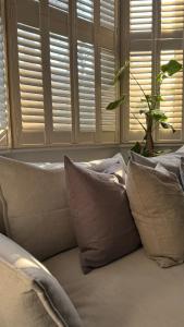 Modern Flat in Clapham North, London