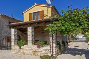 Alena in Debeljuhi (Haus für 4 Personen)