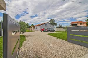 Natascha in Pamići - Haus für 6 Personen