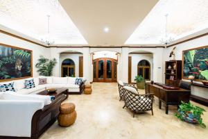 Villa Encantada Sunset Infinity Pool Escape