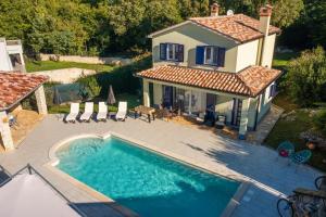 Villa Nora in Kršan - Haus für 4 Personen