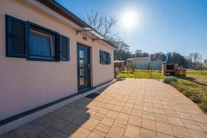 Modean in Pula - Haus für 2-3 Personen