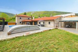 Villa Tina Livade in Gradinje - Haus für 8-12 Personen