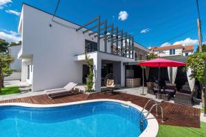 Villa Vodice in Vodice - Haus für 8 Personen