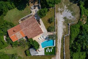 Villa Octingenti in Marceljani - Haus für 4-6 Personen