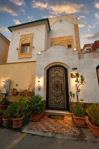 Triple cherries apartment