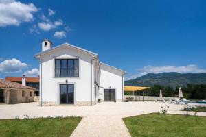 Villa Roti in Roti - Haus für 8 Personen