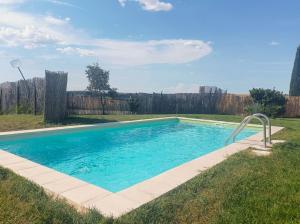 Casa de campo Olmo, jardín y piscina a 20 minutos de Salamanca