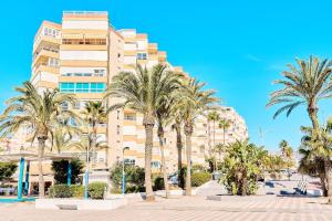 Apartamento frontal al mar a 50 m de la playa