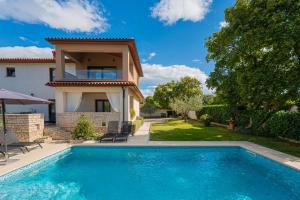 Villa Rita in Pinezići - Haus für 5 Personen