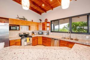 Vista Oceano 5br Villa With Bay View - 7 Guests