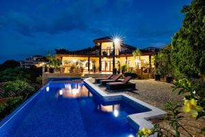 Casa Amarilla 4br Bay-view Villa - 8 Guests