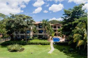 Sol y Mar 4C Beachfront 3BR Ground Floor