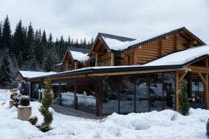 Hanul și Păstrăvăria Țibău