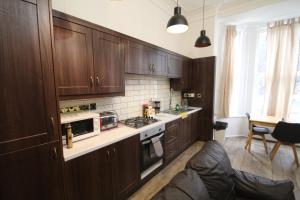 Osterley Place - Apt B