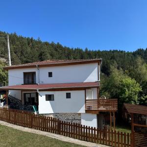 Mountain Whisper Guesthouse