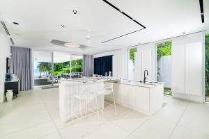 Beachfront Luxury Villa W Pool Sunset Casa De Lys