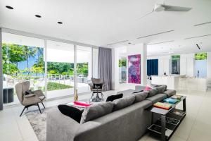 Beachfront Luxury Villa W Pool Sunset Casa De Lys