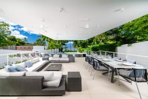 Beachfront Luxury Villa W Pool Sunset Casa De Lys