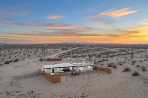 Star gazers with pool modern home on 5 acres!