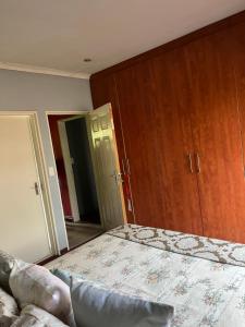 Nzwaki Self Catering