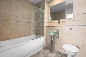 Central Birmingham Apartment 2BR Near Cube & Mailbox