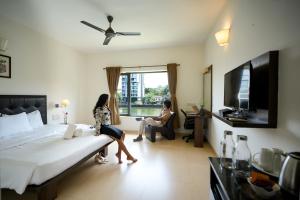 Coastal Pearl Hotel Miramar Lakeview