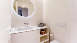 Luxury Flats with Pool in Quarteira by LovelyStay