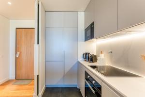 Luxury Flats with Pool in Quarteira by LovelyStay