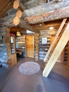 Skilodge Maentahti A