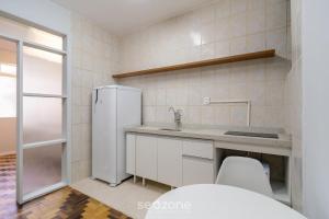 Apto 1 Quarto 750 m da Beira-mar Norte CFA0508