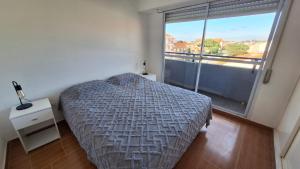 Departamento 3 ambientes a 3 cuadras de la playa con parrilla