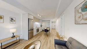 Cozy 2 Bdrm 2 Bath Entire Suite - Centre Hamilton