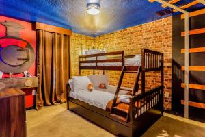 3BR Family Home at The Hub Near Disney