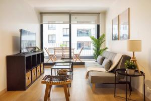 Chic 1BR Oasis for 3 in Bustling Las Condes