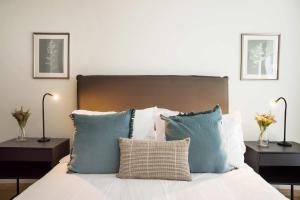 Chic 1BR Oasis for 3 in Bustling Las Condes