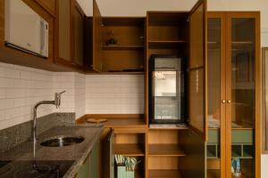 Studio Completo a 500m do Metrô Borba Gato AD201