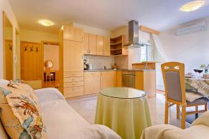 Lidia in Zadar - Nord-Dalmatien