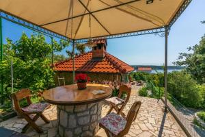 Boni in Supetarska Draga - Kvarner Region