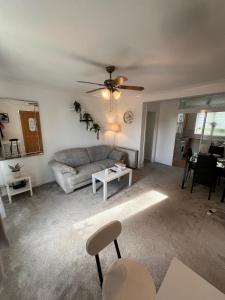 BHX NEC - Stylish 2-Bed Flat Allesley Coventry