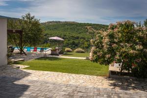 Guest house "The View" - with a pool