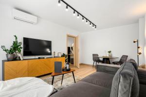 SB Nest Apartment