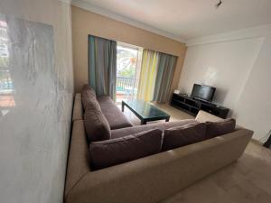 Modern Marina Flat Cozy n Chic for Couples T22511GF