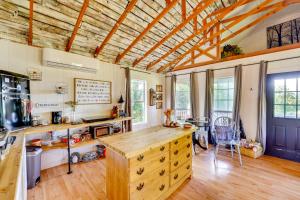 1 Mi to Downtown Eureka Springs Studio Retreat