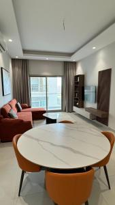 Muscat City Stay-2BR Apt 201 near Grand & Avenue Mall
