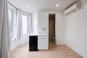 4 bed 4 bath Apartment in Ditmas Park