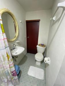 Charming apartment near Los Dinamos and Six Flags